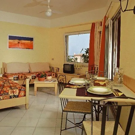 Pierre Club Calarossa Apartment *